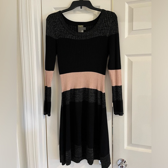 Taylor sweater dress Excellent condition - Picture 2 of 4